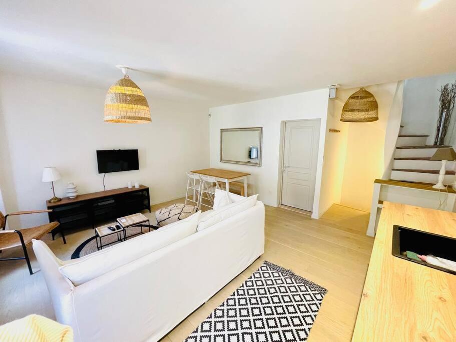 Maison Charmante Avec Terrasse, 2 Chambres Marseillan Kültér fotó